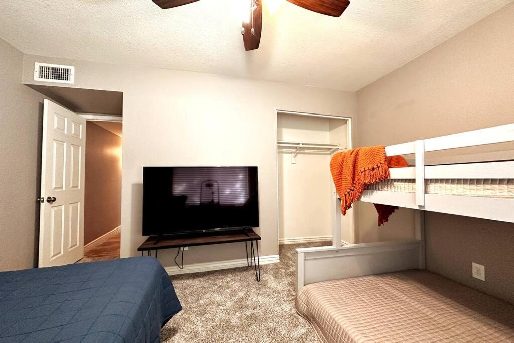 Mesa Oasis Private Pool Spacious! 10+ Guests 7 Beds New, Great Location! Luaran gambar